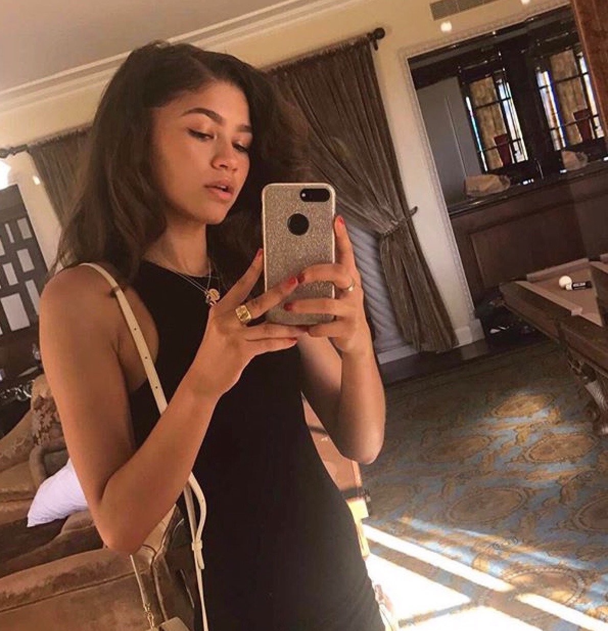 lifedeathandlovefromstankonia:  Zendaya Is A Queen And I Love Her