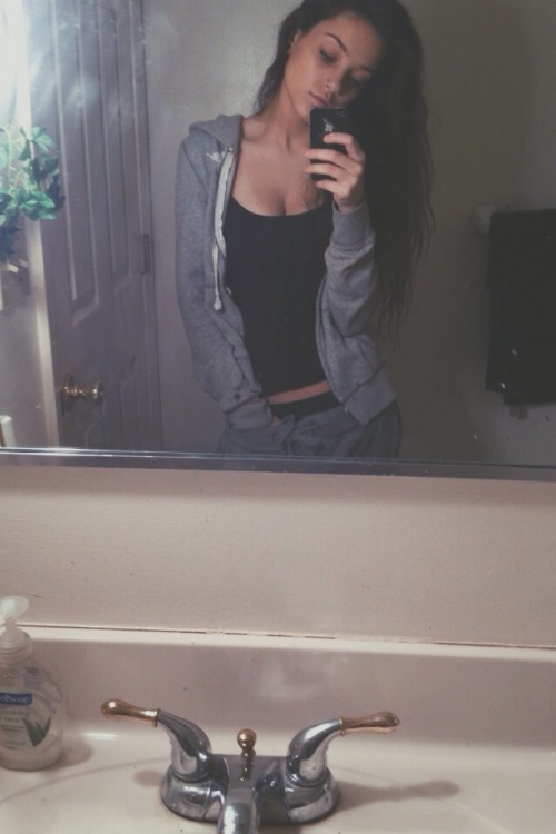 itswhateverdoeee:  Haven’t put a selfie up on here in awhile 