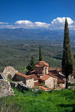 sublim-ature:  Mystras, GreeceDimitris Pap 