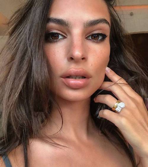 celebjunction: Emily Ratajkowski Her lips were made for sucking cock. Who wants to join me in facefu