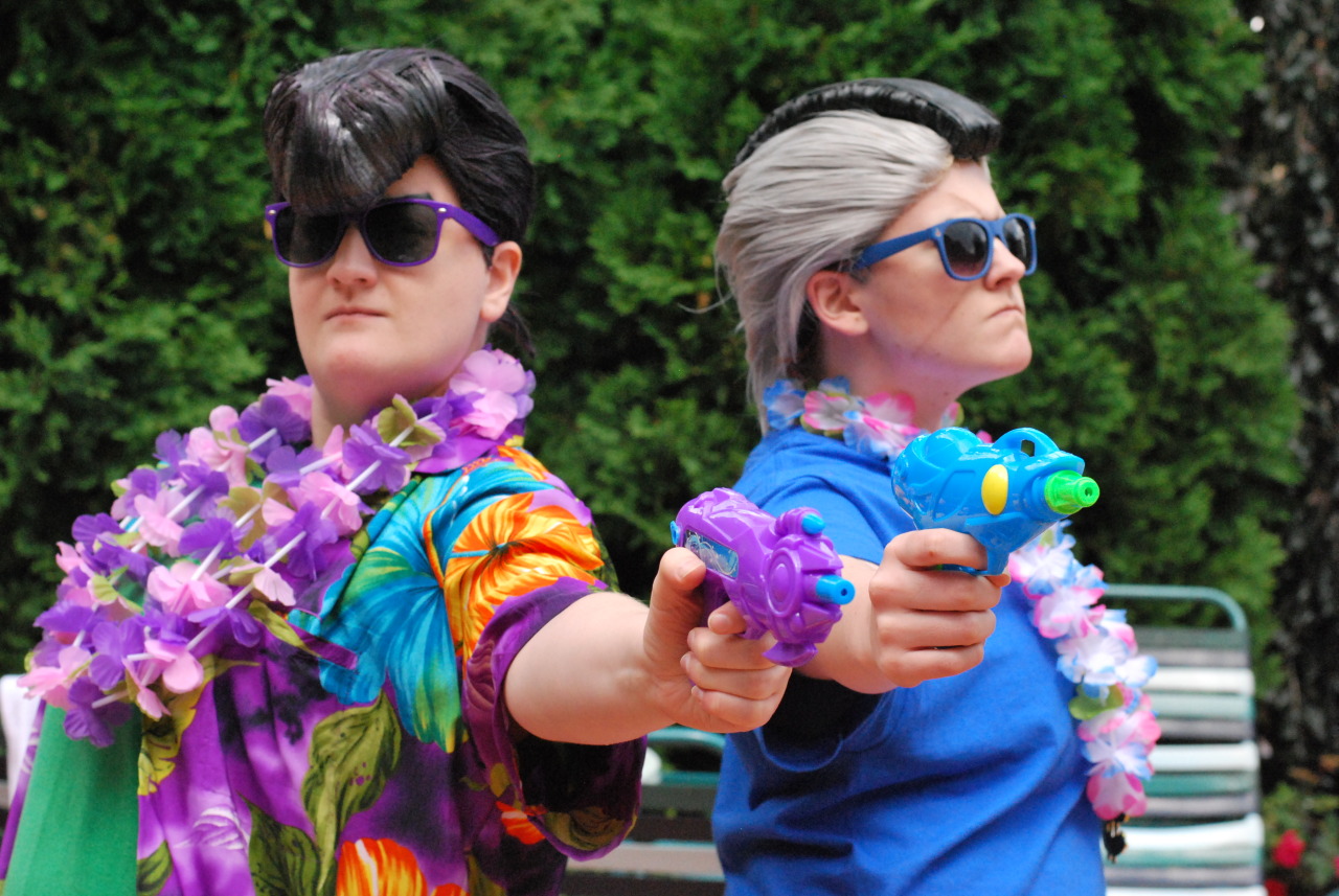 squidjuice:  Just bros being bros. Some of my favorite shots from Colossal. Josuke/Okuyasu/Photo