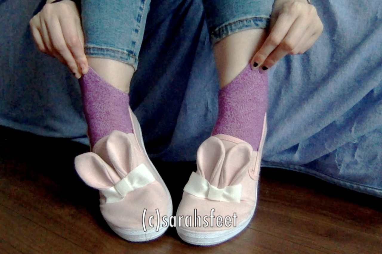 sarahsfeet:  Here are some preview shots from a video I made a while ago where I