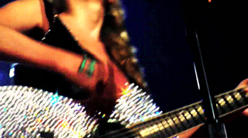 goldenloves:Taylor Swift in the Speak Now tour movie