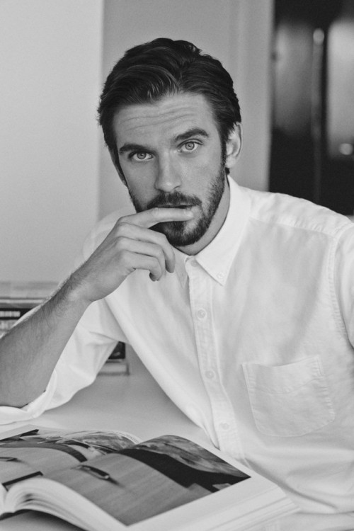 dananddownton:happy 35th birthday, dan stevens!(b. 10 October 1982)