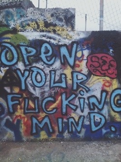 ♛.♕