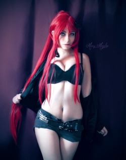 sexynerdgirls:  Yoko Wig by MaryMagika on