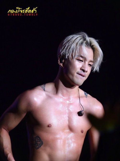 gdrxgn:  SEXY BAE (pictures credit to owners) 😍 