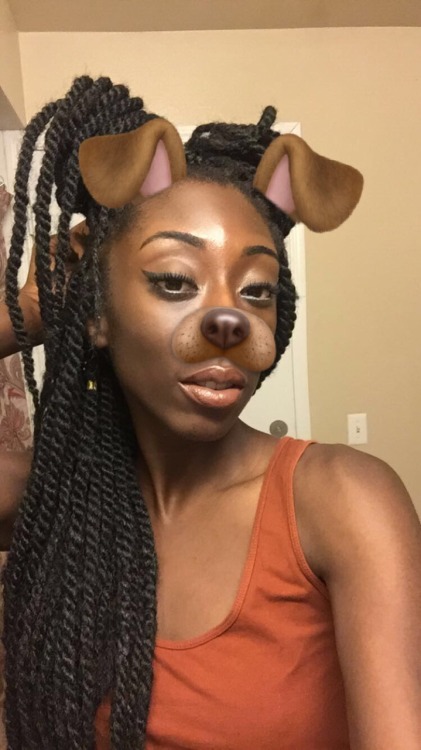 queengl0hen:Serving chocolate ghel realness with a side of snapchat filters on this fine #melaninmon