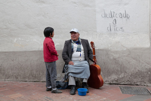 “Dedicado a Dios”Quito, Ecuador7 de abril de 2018 instagram / vsco / tumblr / facebook