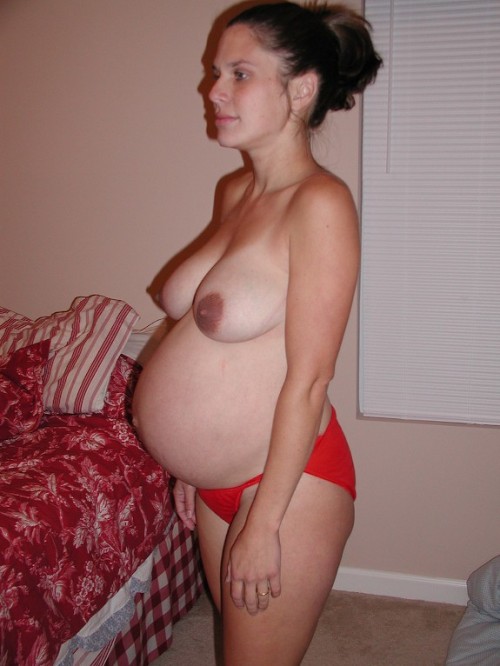 sexypregnanthotties: For more sexy pregnant girls:  Follow http://sexypregnanthotties.tumblr.com/  Submit your preg pics: http://sexypregnanthotties.tumblr.com/submit 