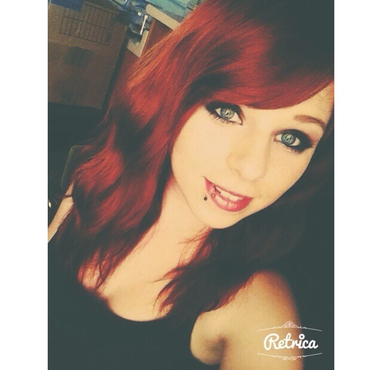 cool-scenegirls:  My fave selfies ✌️