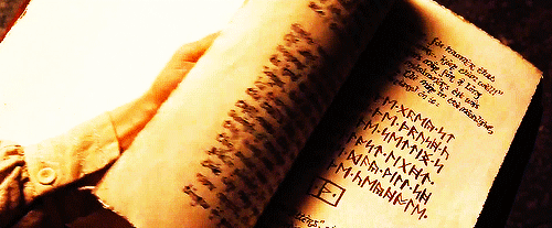 thorinds:Fun Fact: The Dwarf Runes portrayed here are an exact copy of the Cirth Ithil (Moon Runes) 