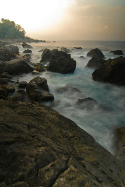 vurtual:  Hatsushima Sunset (by Aaron S Bedell)