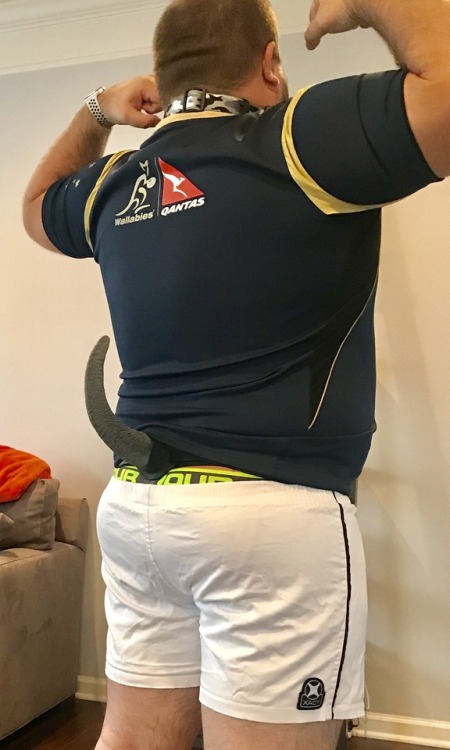 cubbiepup: Ooo, I found my rugby kit!