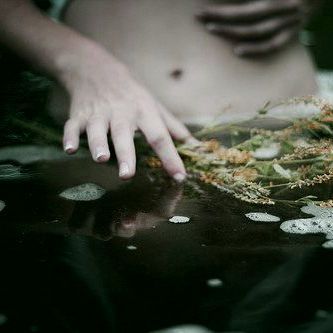 oylmpians:moodboard: naiads↦  female spirit, or nymph, in greek mythology, that presides over founta