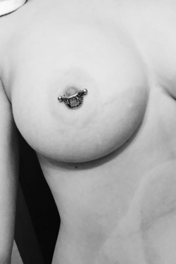 punk-roctopus:  Excited about my new nipple