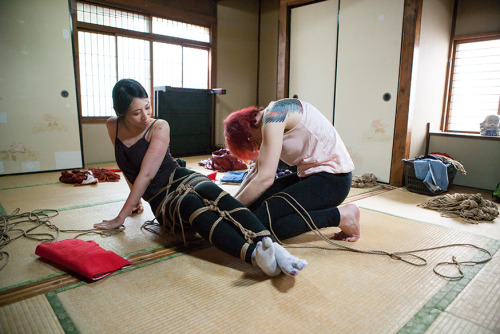 Private lesson of Hanikamu Isabelle. Roppongi, Japan. Kinbaku : Isabelle Hanikamu Teacher : Akira Na