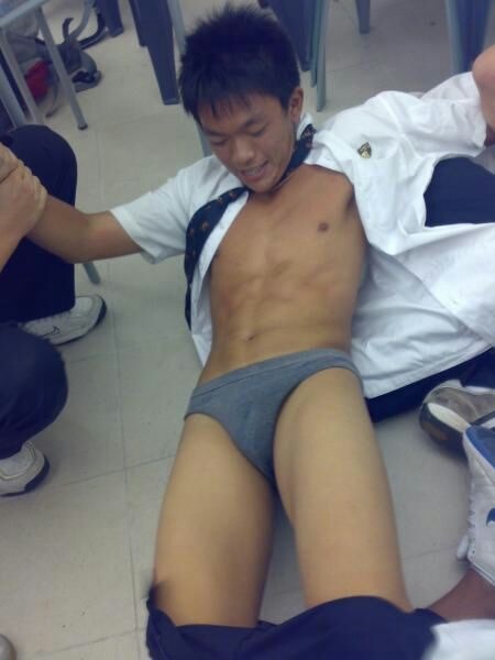 sg-sec-sch-boy: jackdsg:  evianguy:  Hawt Asian Studs!  ACS (Independent)