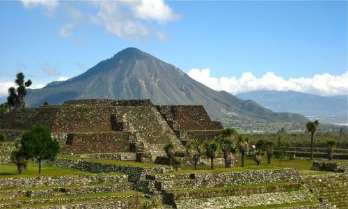 knowledgeistreasure:Mesoamerican ruins of Cantona, Pueblo, Mexico. 600 AD - 1000 AD.