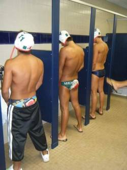 speedoboyny:  #gayspeedoboy #speedo #speedos