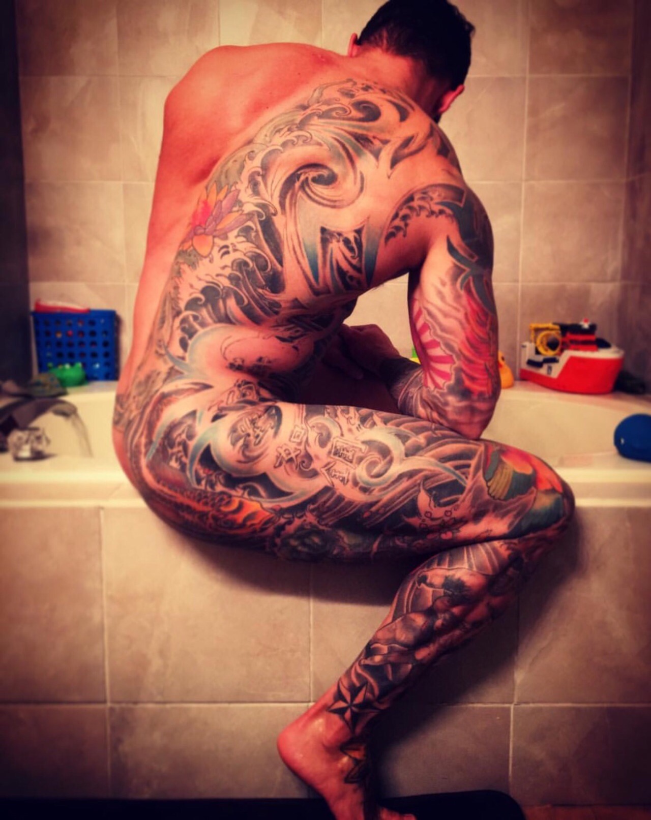 manrumpsxxx:  Follow Me For The Sexiest Rumps On Tumblr