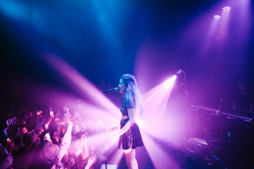 AMERICAN YOUTH - NIGHT TWO - SANTA ANA, CAse7enteenblack &amp; youngrisingsonsPhotos by Jesse De