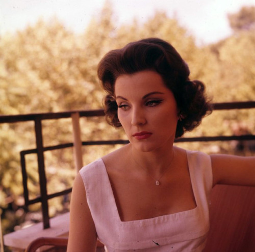 gameraboy:Debra Paget photographed by Angelo Frontoni
