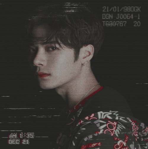  ✧ ┊ Jackson dark VHS moodboard;⤷ don’t repost \ não reposte   like or beblog if you save \ de like 