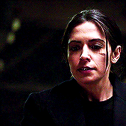 doctoratomic:  Shaw being 1000% done with Root.  Damn. Those eye rolls are all kinds of awesome.