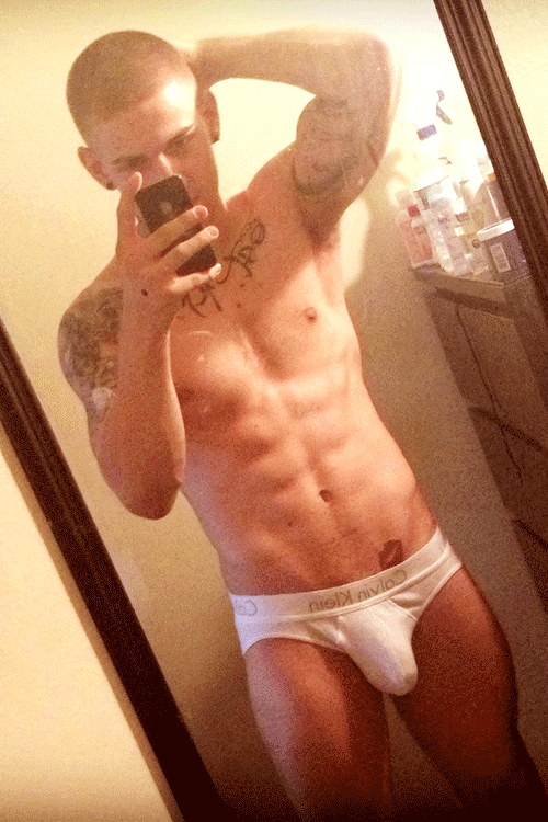 chelseabanker:  TWINK WITH A PACKAGE