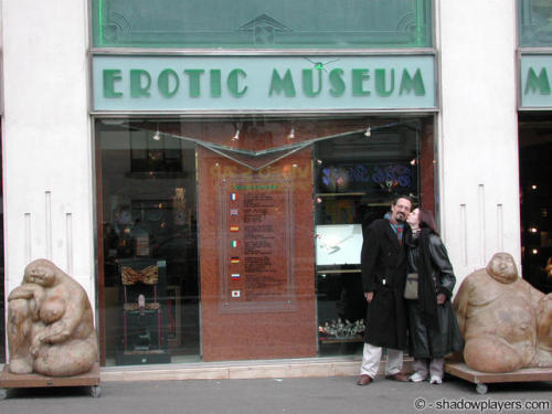 bondage-ponygirls-and-more: With Claire Adams in Paris.More atwww.shadowplayers.com DVDs for 