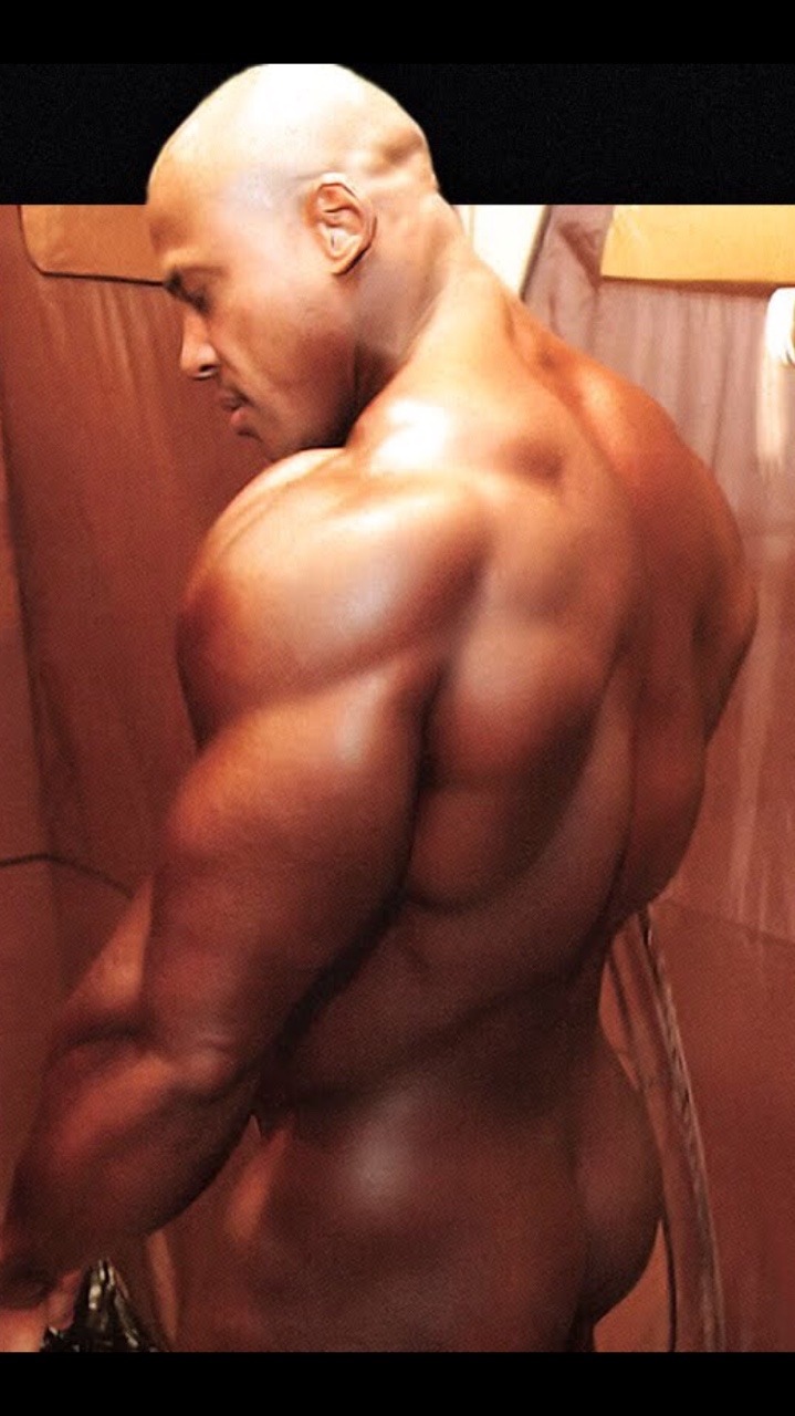 iloveazz89:  www.iloveazz89.tumblr.com   To submit pics send them to KIK: TOPJERZEE