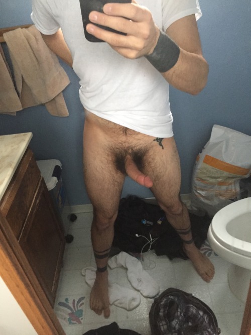 Porn photo luvindick:  Love dick? Me too! Show us yours…Follow