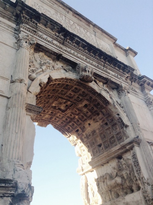 school-girl-crush: Arch of Titus.