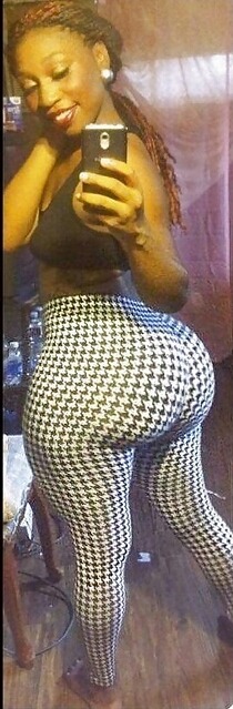 roslynjeatam:  Babes with Back: www.Bootynice.com