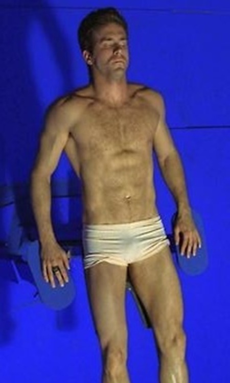 Porn Pics male-and-others-drugs:   Ryan Reynolds shirtless