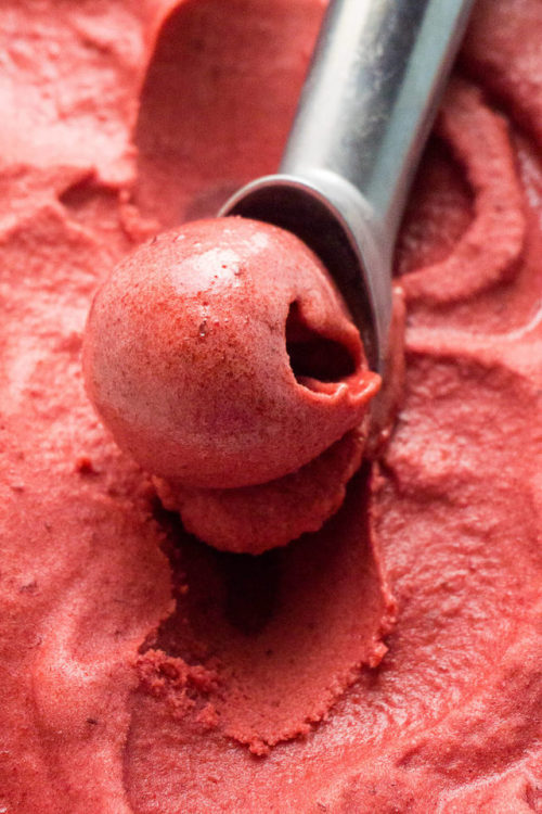 sweetoothgirl: ROASTED CHERRY BASIL SORBET