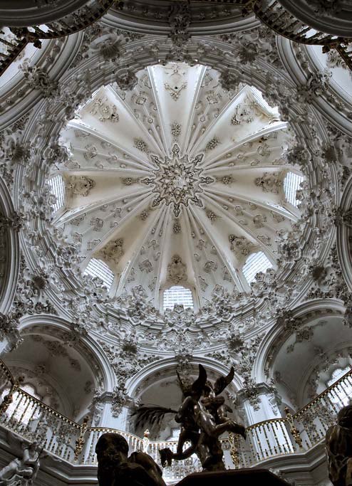 ghostlywriterr:Church of La Asuncion. Spain.