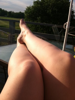 kissabletoes:  Sun kissed and ready for some