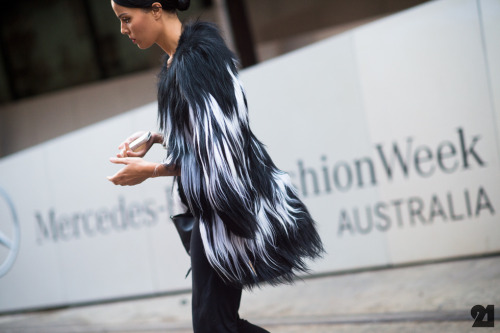 On the Street | never underestimate the power of a chic coat, or black and white. minimalism is ever