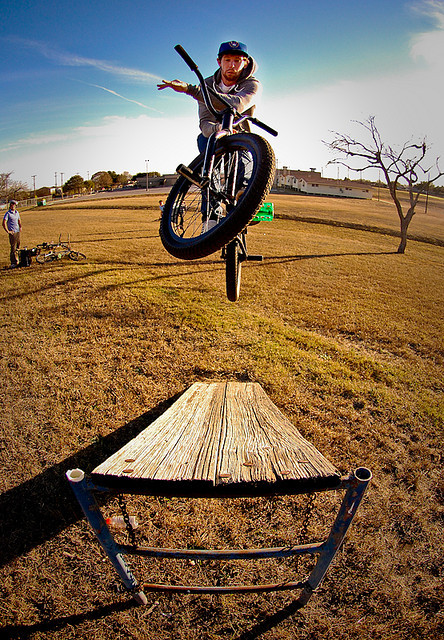 luizhrq5:  fakie bars by Lunaphotography on Flickr.