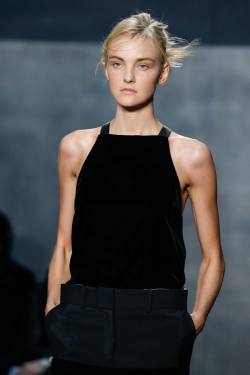 runwayandbeauty:Caroline Trentini - Detail at Vera Wang Fall 2015 | NYFW.