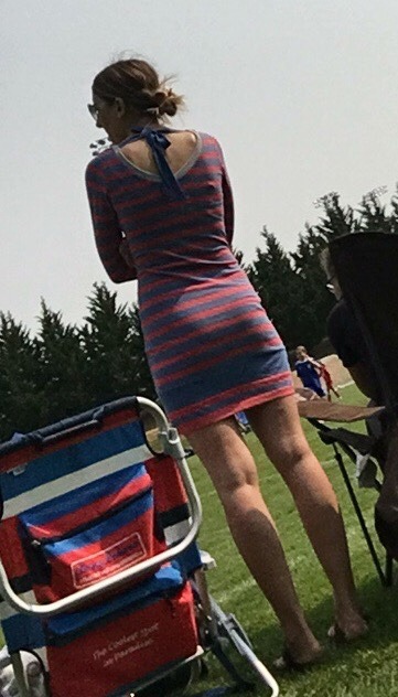 shortskirtsshortshorts: Soccer mom.