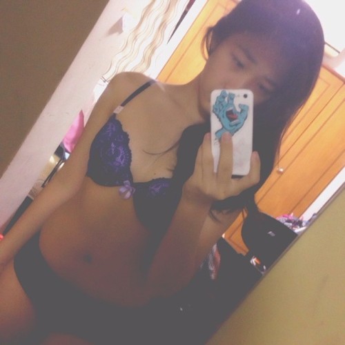 sexysingaporexmm: ssotongg: Anyone know her name or IG? Anyone with her info pm me please