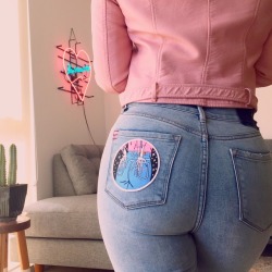 robineisenberg:  skeleton patch! 🌹💀🍑💕 robineisenberg.com/shop ✨