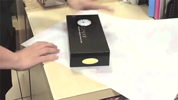 sizvideos: Gift Wrapping Hack Video 
