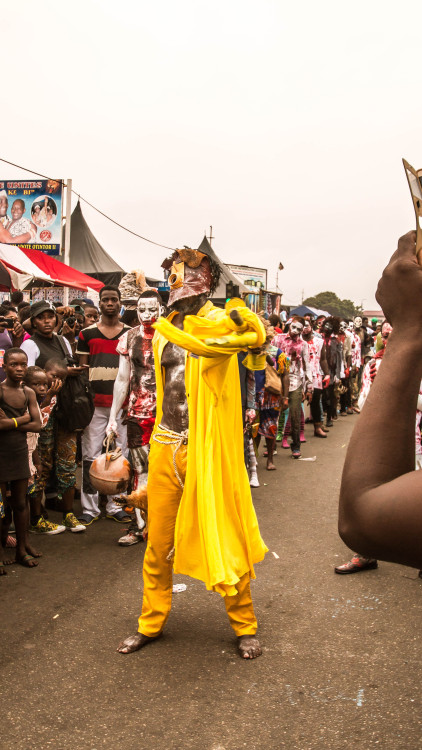 culturalphotodiaryafrica:Attukwei Clottey’s performancePractical Common SenseChale Wote 2016Sp