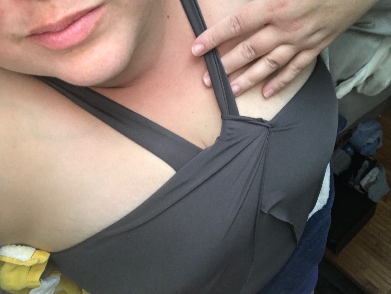mamma-mia1:  Just a few pics from after my swim earlier!💋