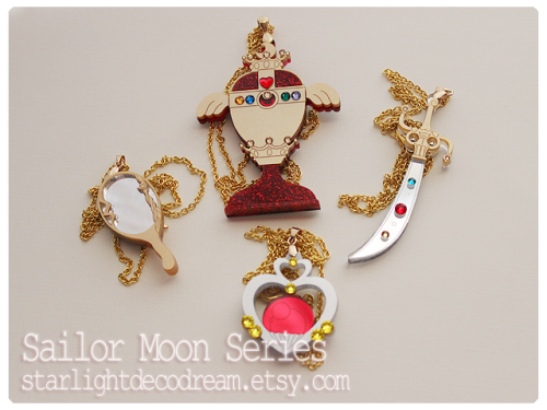 cadney: kyandi: Mahou Kei Collection | Starlight Deco Dream I have the two bottom necklaces; I love 