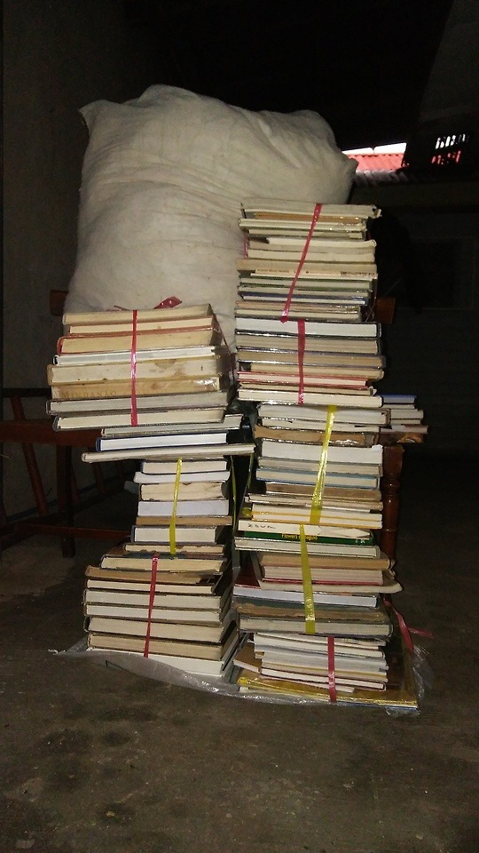 MOVING OUT ! Realizing These Are Not Even My Complete Book Shelf
